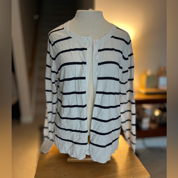 Old Navy Sweaters - Large Nautical Hampton Old Navy Navy and White Cardigan